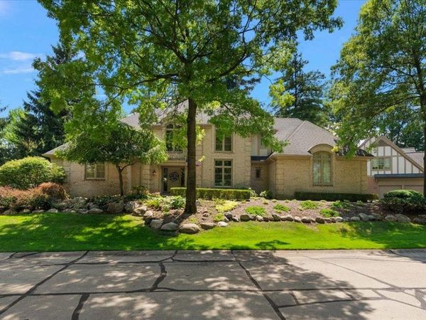 1086 Autumn Lane , Bloomfield Hills, Mi 48304