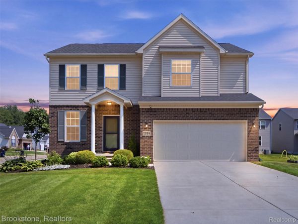 2268 Crystal Crossing Drive, Marion Township, Mi 48843