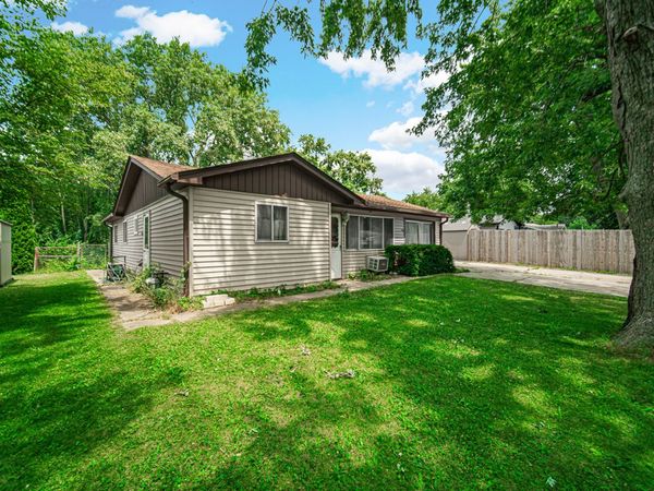 456 W Auburn Lane, Crete, IL 60417