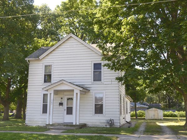903 Illinois Avenue , Ottawa, IL 61350