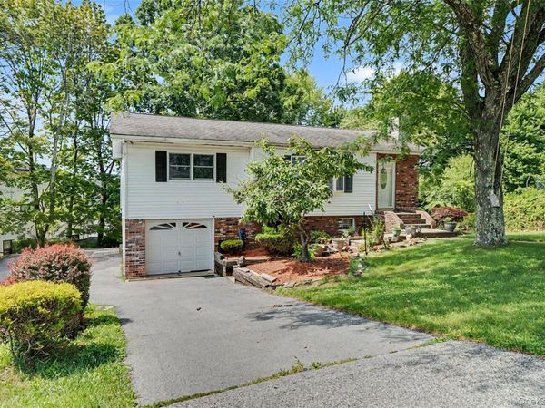 1 Austin Court , Monroe, NY 10950