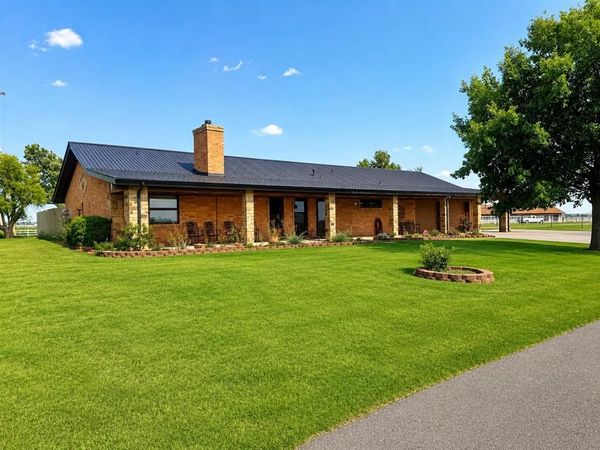 4700 W Modelle , Clinton, OK 73601