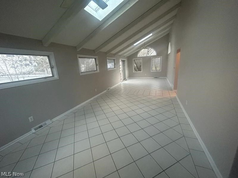 2079 S Green Road, South Euclid, OH 44121 Photo 9