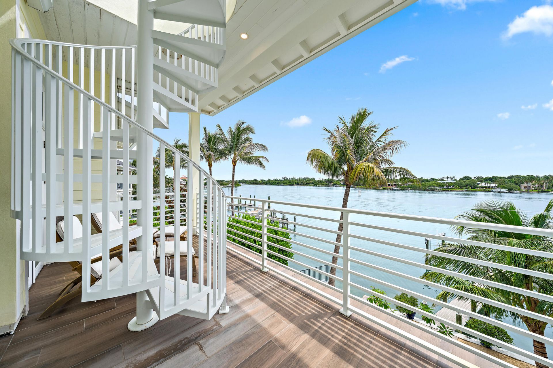 17845 SE Federal Highway, Jupiter, FL 33469 Photo