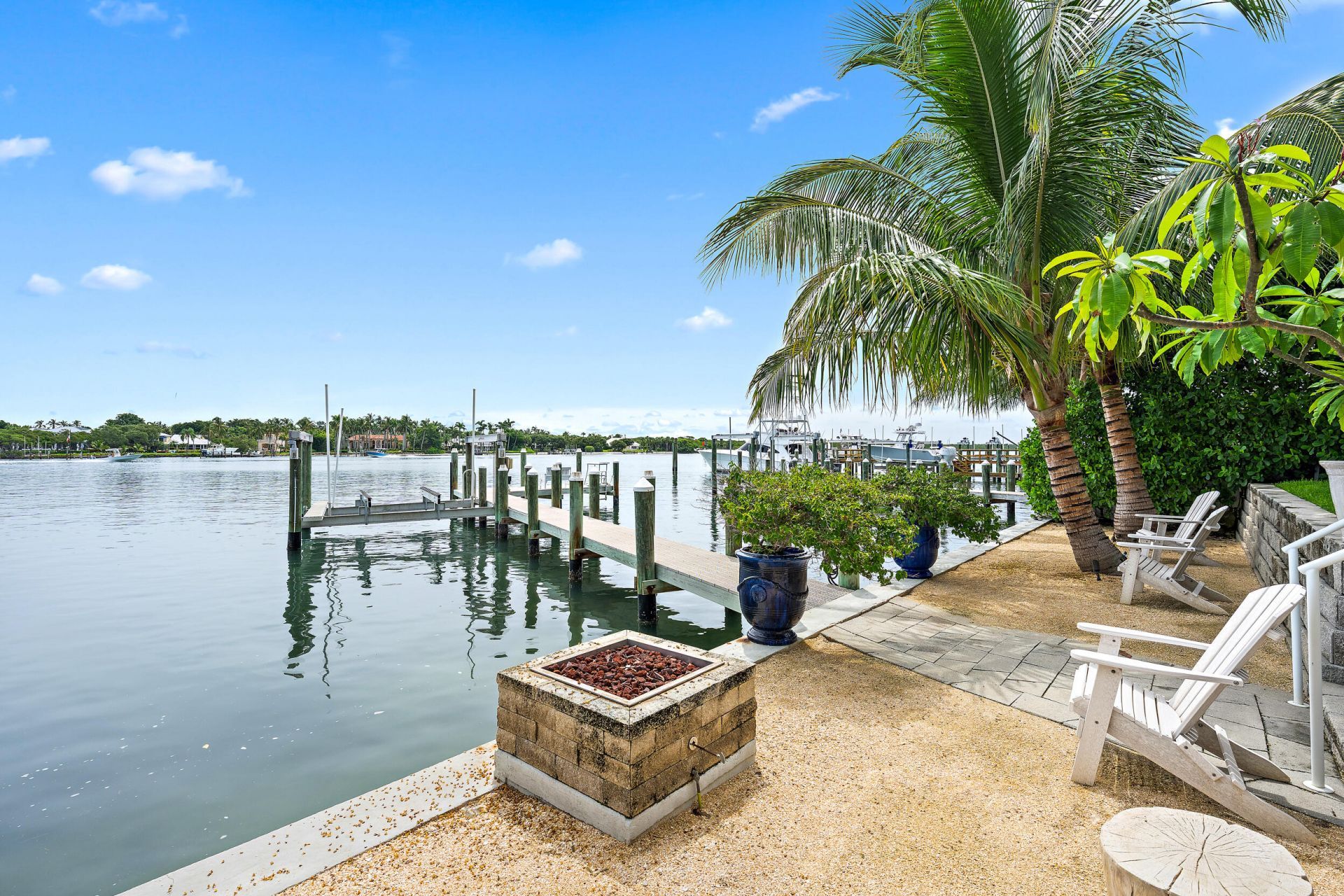 17845 SE Federal Highway, Jupiter, FL 33469 Photo