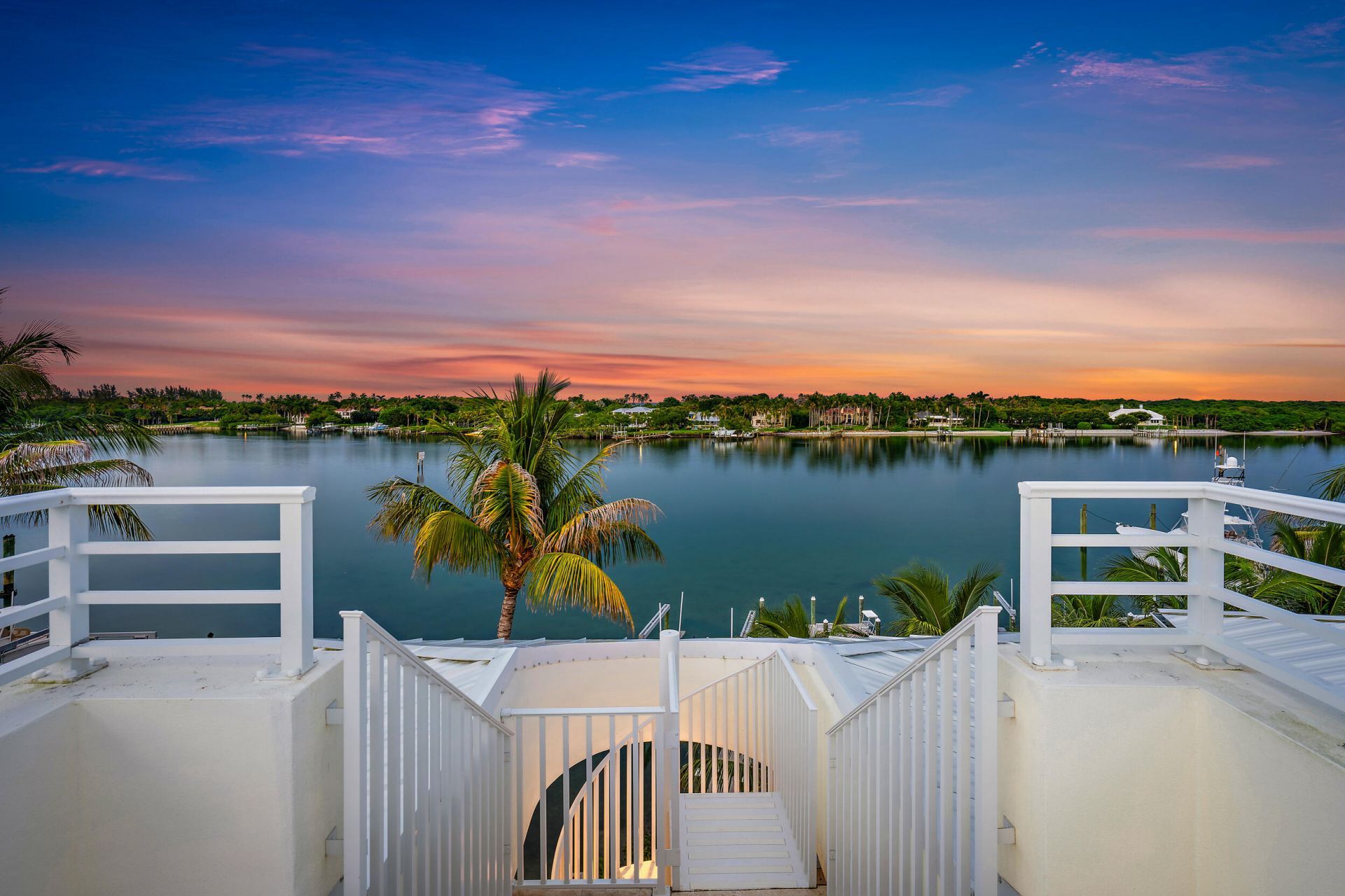 17845 SE Federal Highway, Jupiter, FL 33469 Photo