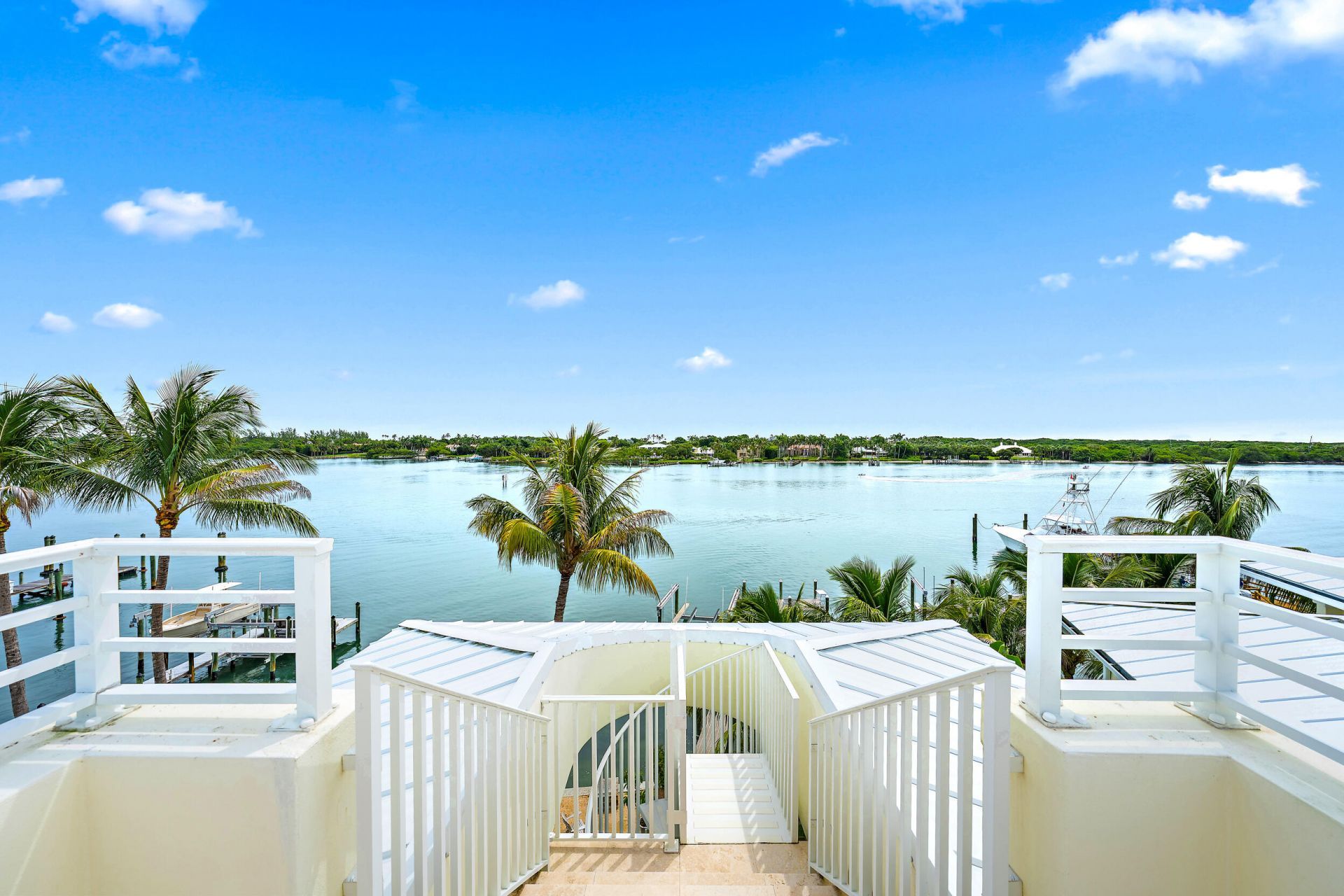 17845 SE Federal Highway, Jupiter, FL 33469 Photo