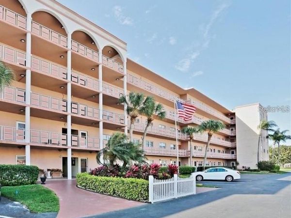 5521 80TH STREET N, Unit 302, ST PETERSBURG, FL 33709