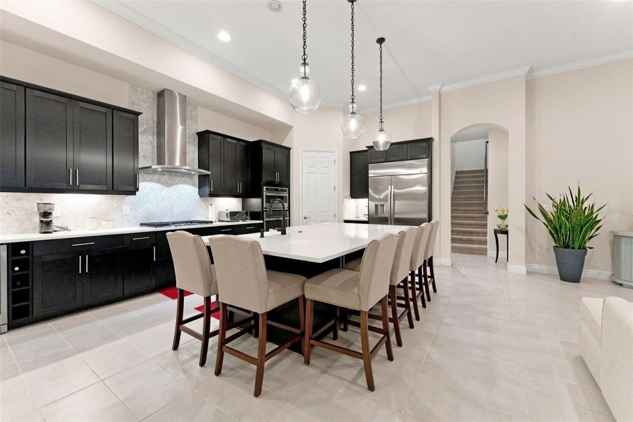 10370 Meadowrun Drive, Lithia, FL 33547 Photo