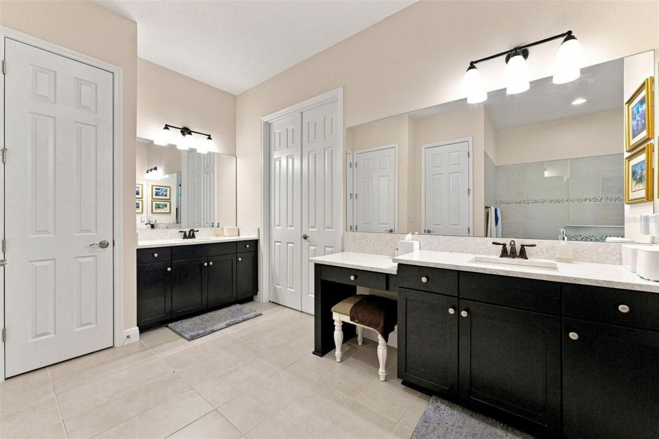 10370 Meadowrun Drive, Lithia, FL 33547 Photo