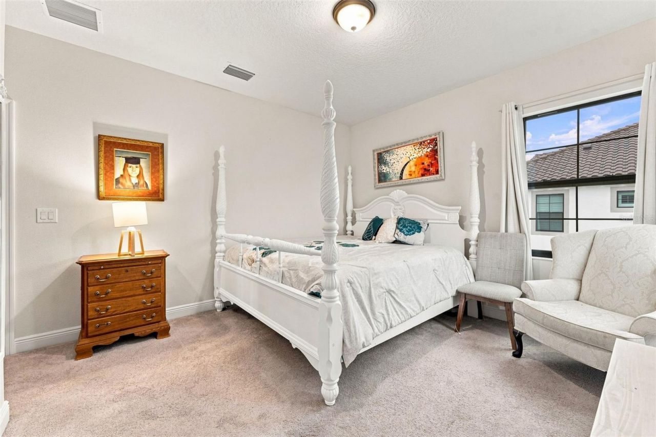 10370 Meadowrun Drive, Lithia, FL 33547 Photo