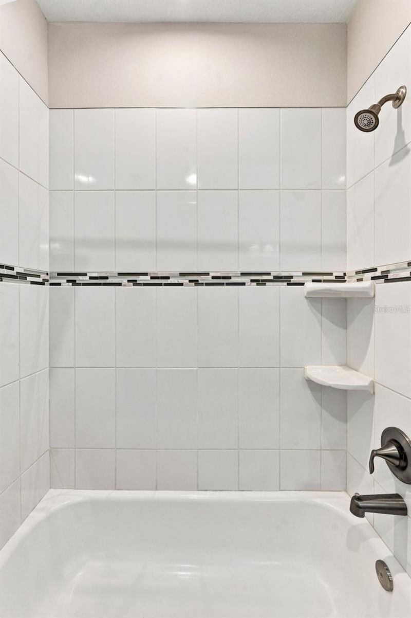 10370 Meadowrun Drive, Lithia, FL 33547 Photo