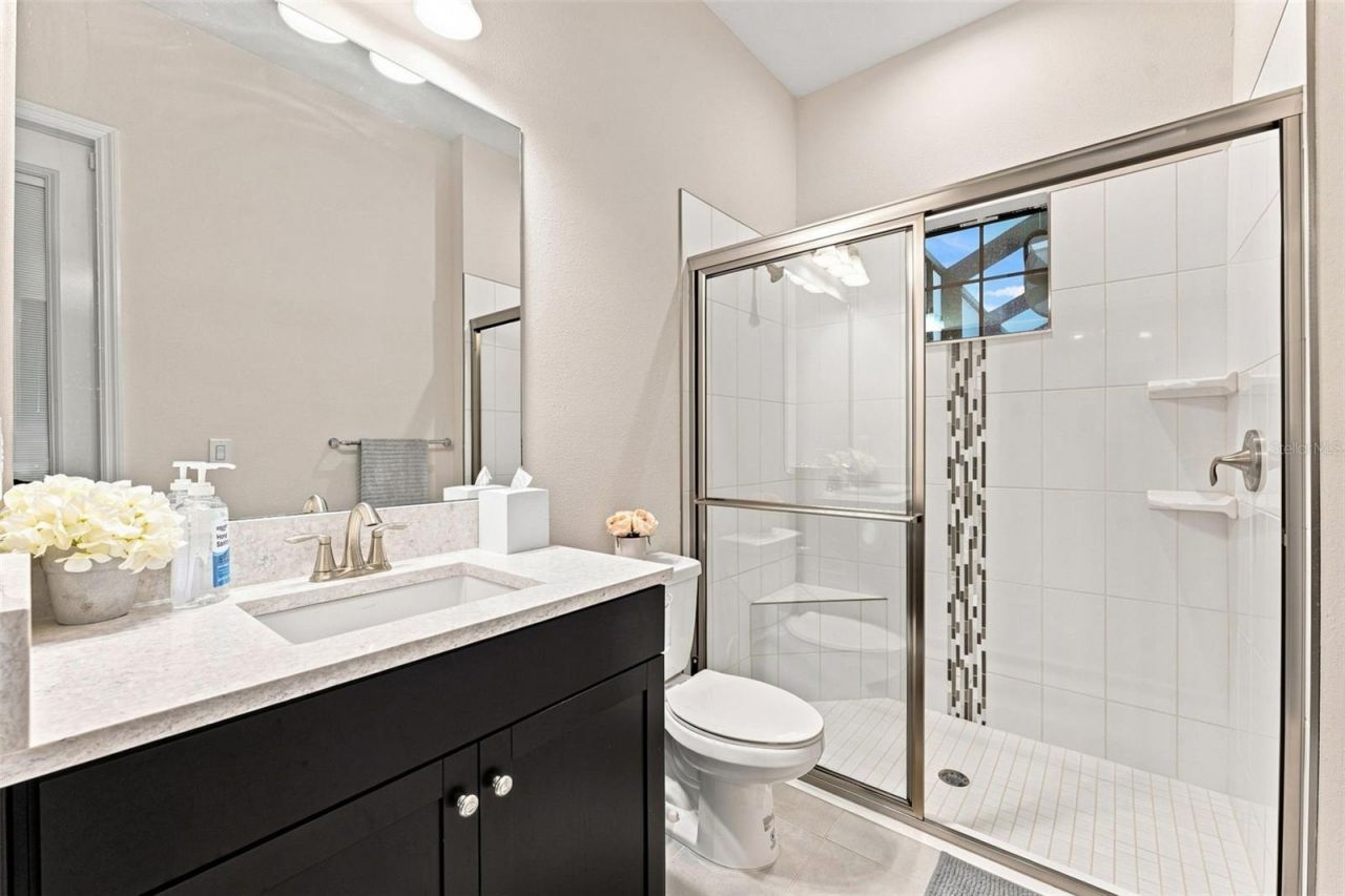 10370 Meadowrun Drive, Lithia, FL 33547 Photo