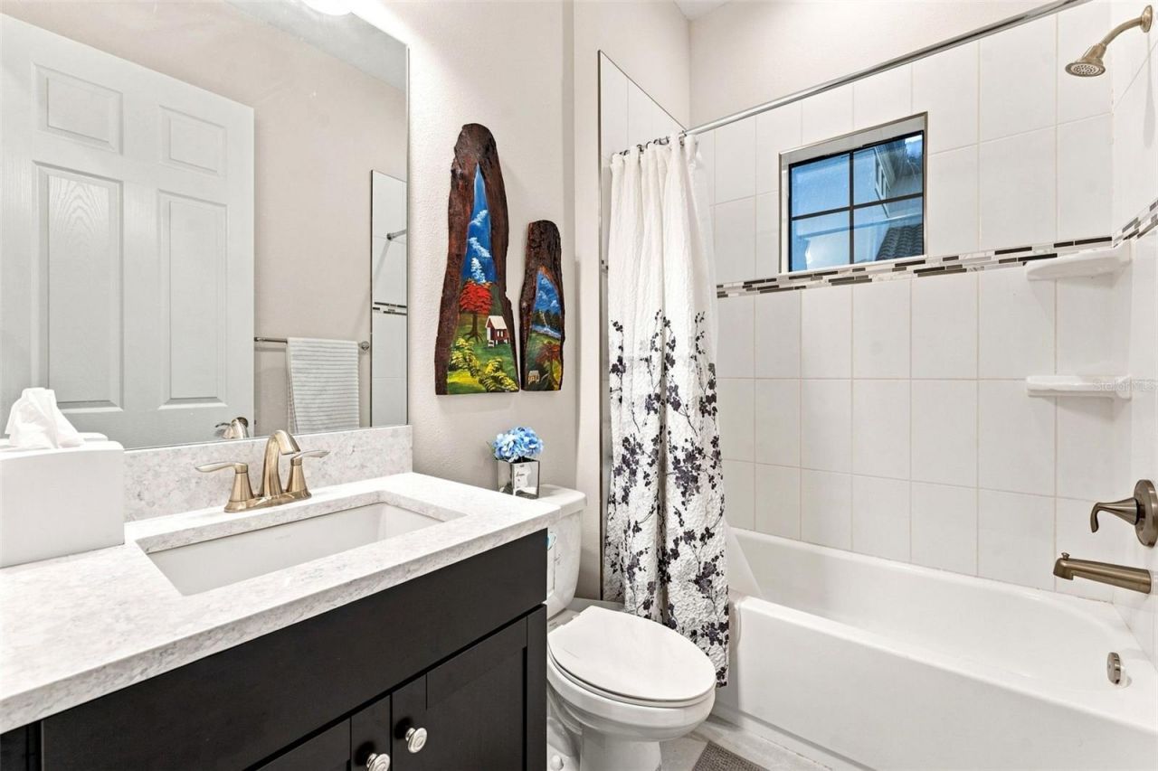 10370 Meadowrun Drive, Lithia, FL 33547 Photo