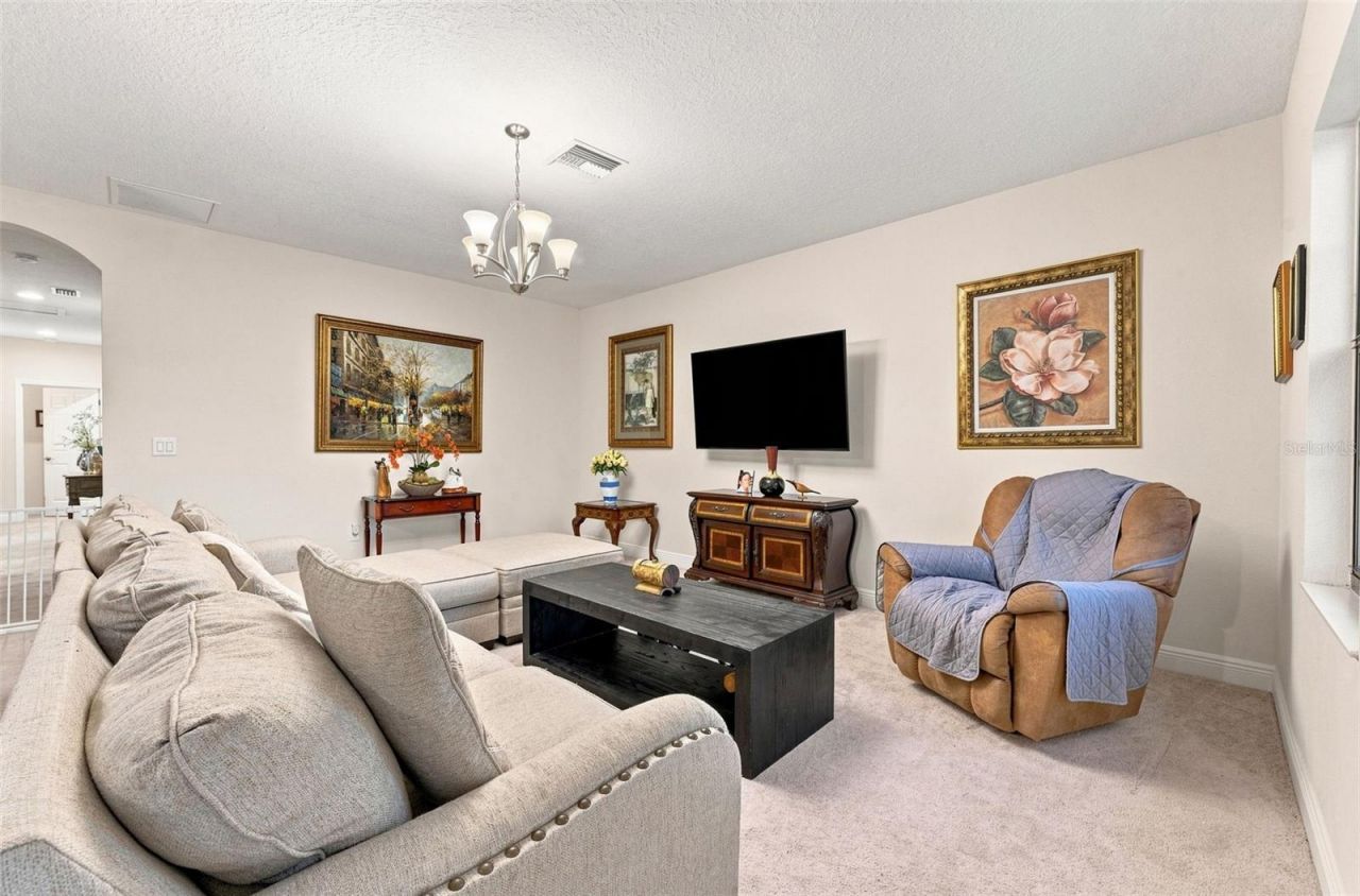 10370 Meadowrun Drive, Lithia, FL 33547 Photo