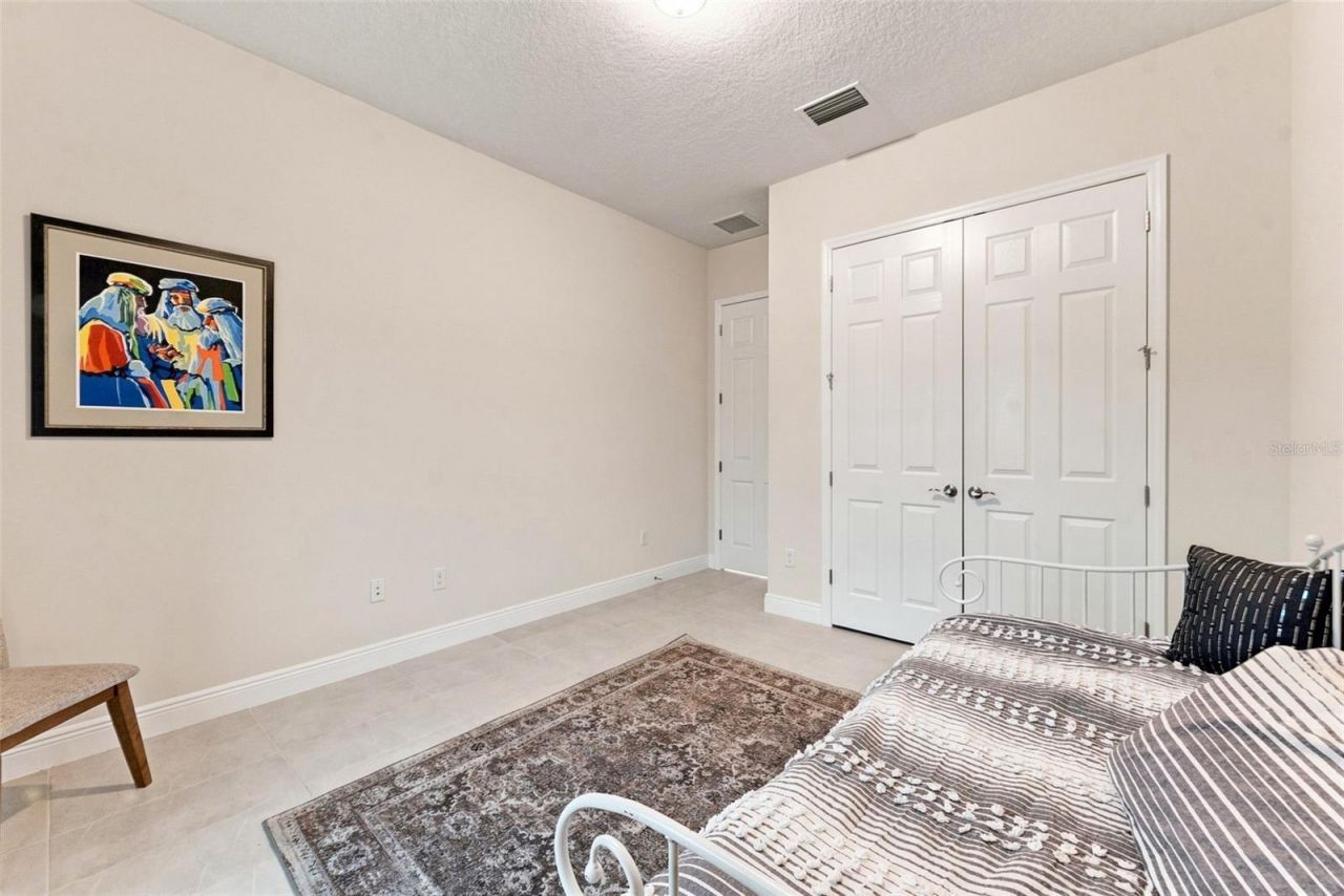 10370 Meadowrun Drive, Lithia, FL 33547 Photo