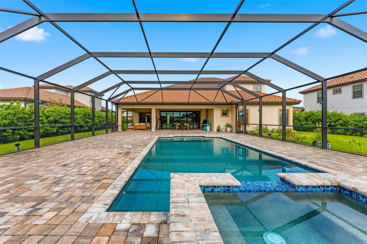 10370 Meadowrun Drive, Lithia, FL 33547 Photo
