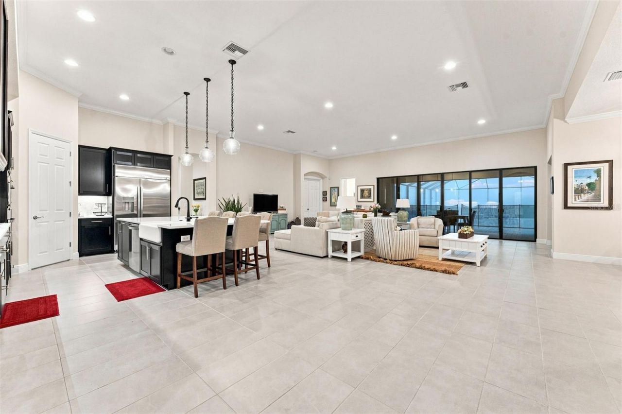 10370 Meadowrun Drive, Lithia, FL 33547 Photo