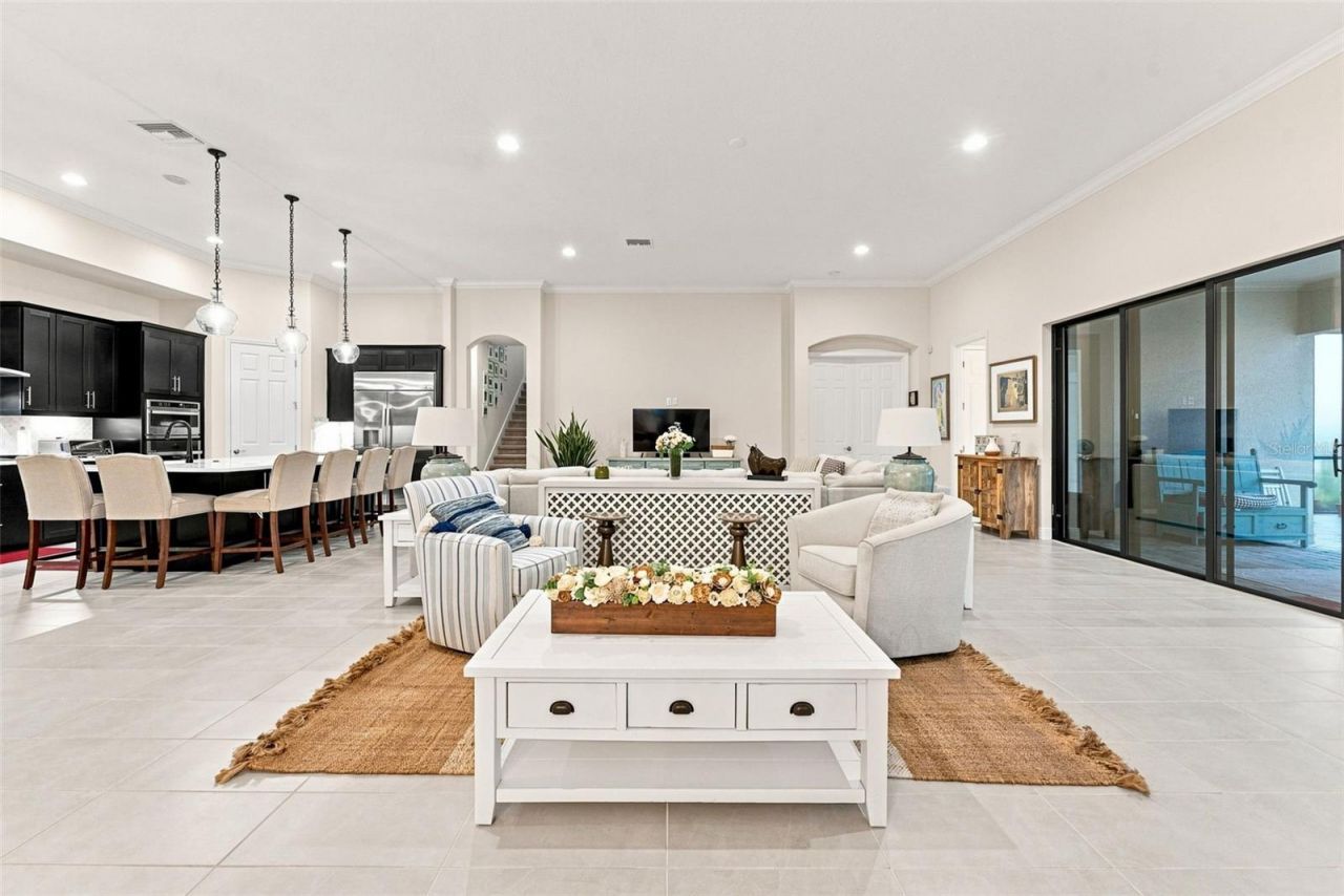 10370 Meadowrun Drive, Lithia, FL 33547 Photo