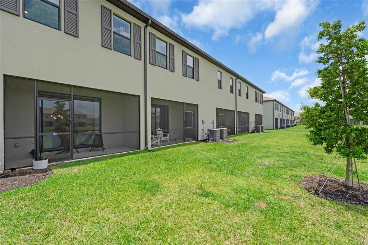 15131 Sunny Day Drive, Lakewood Ranch, FL 34211 Photo