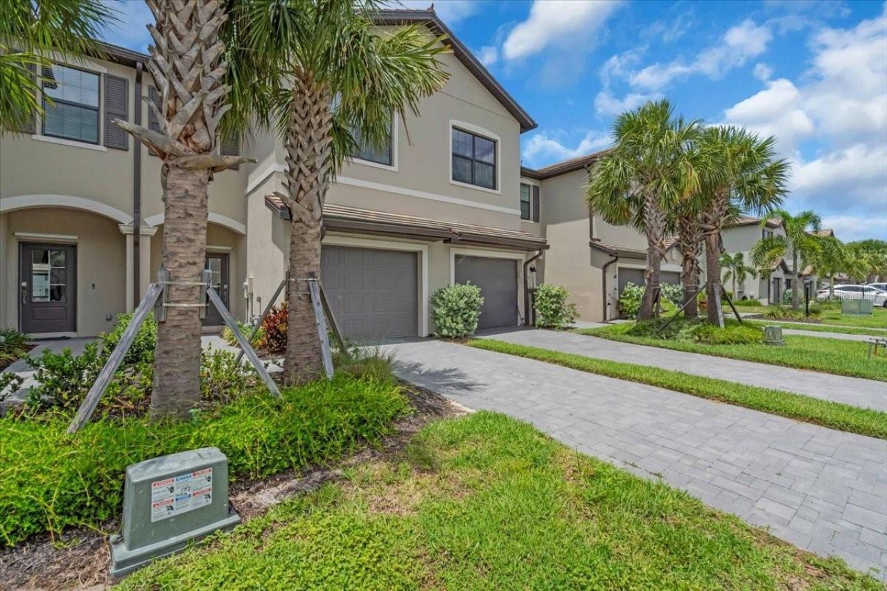 15131 Sunny Day Drive, Lakewood Ranch, FL 34211 Photo