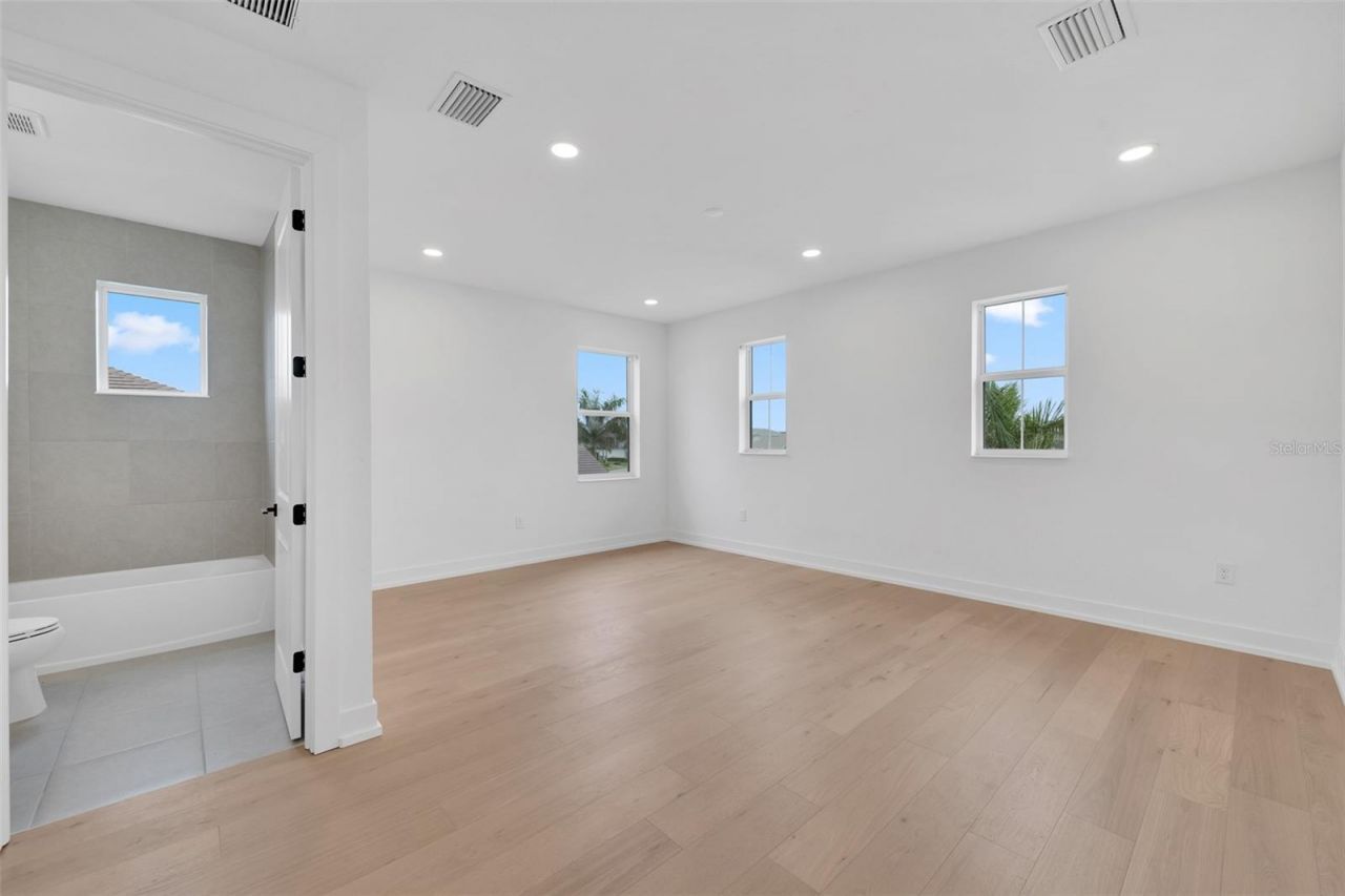 8444 Cane Bay Court, Lakewood Ranch, FL 34202 Photo