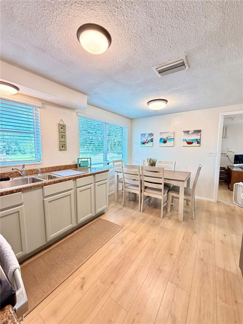 1322 N Pinellas Avenue, Tarpon Springs, FL 34689 Photo