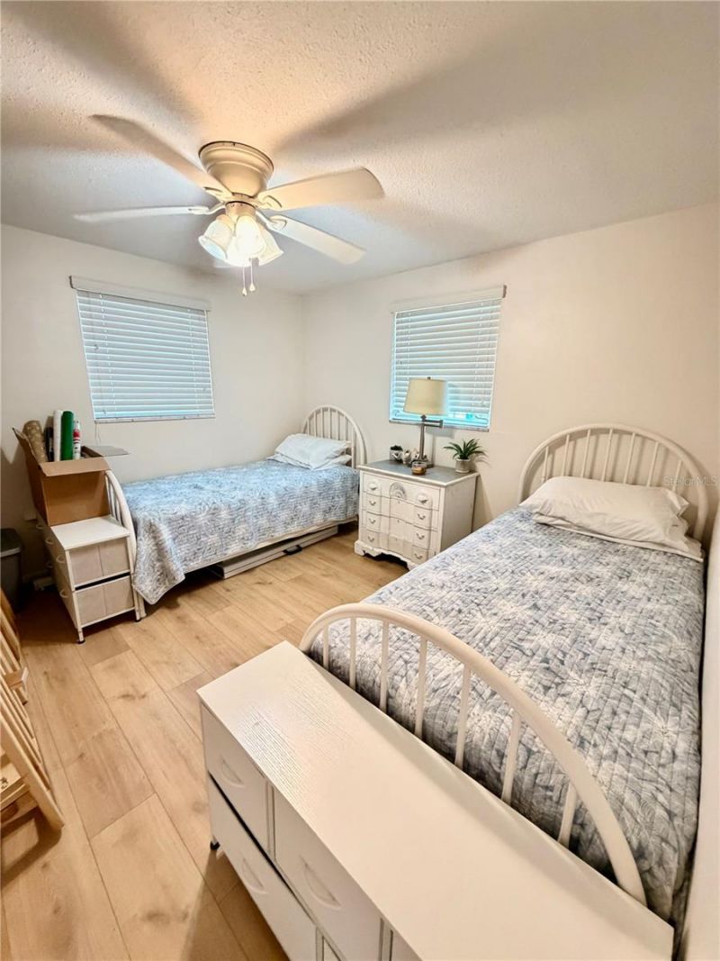 1322 N Pinellas Avenue, Tarpon Springs, FL 34689 Photo
