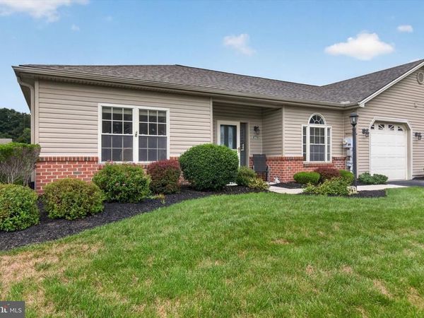 162 LEONARD LANE , HARRISBURG, PA 17111
