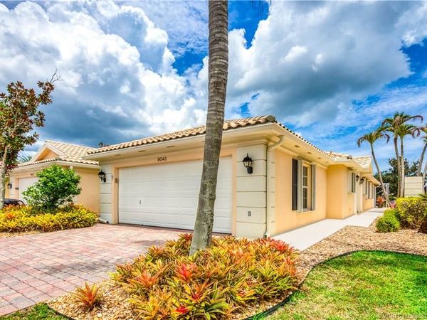 9043 SE Hawks Nest Court, Hobe Sound, FL 33455