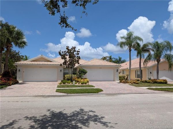 9043 SE Hawks Nest Court, Hobe Sound, FL 33455