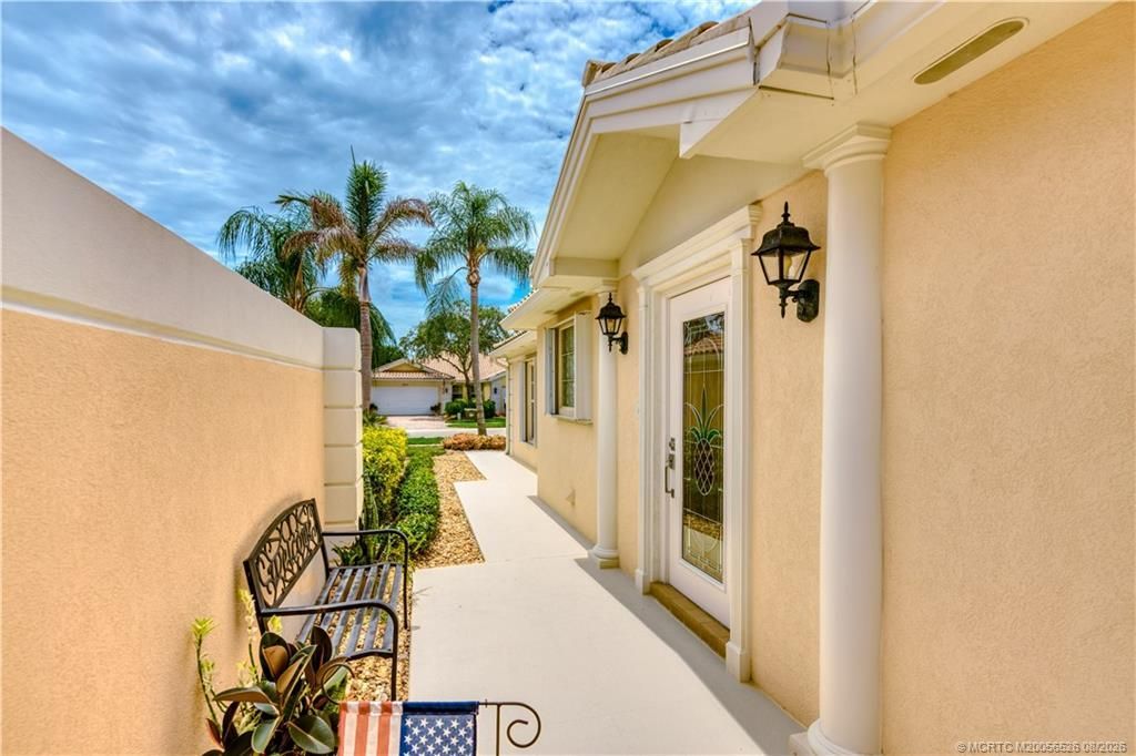 9043 SE Hawks Nest Court, Hobe Sound, FL 33455 Photo