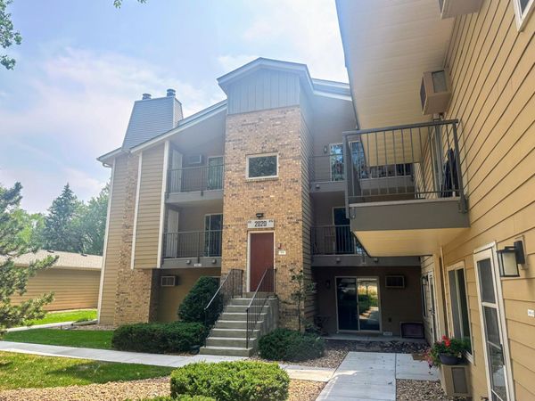 2020 Ridge Drive, Unit 16, Saint Louis Park, MN 55416