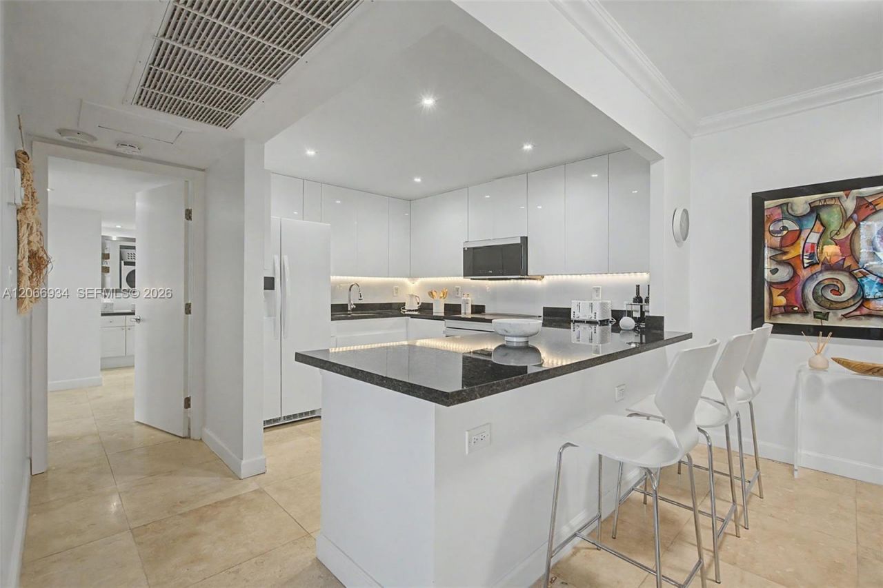 2301 Collins Ave, Unit 908, Miami Beach, FL 33139 Photo