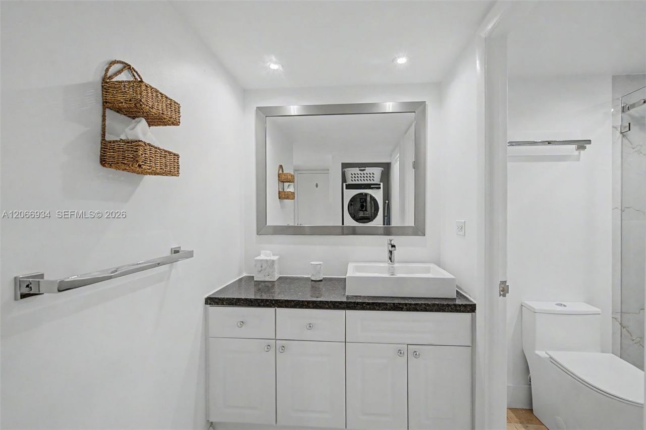 2301 Collins Ave, Unit 908, Miami Beach, FL 33139 Photo