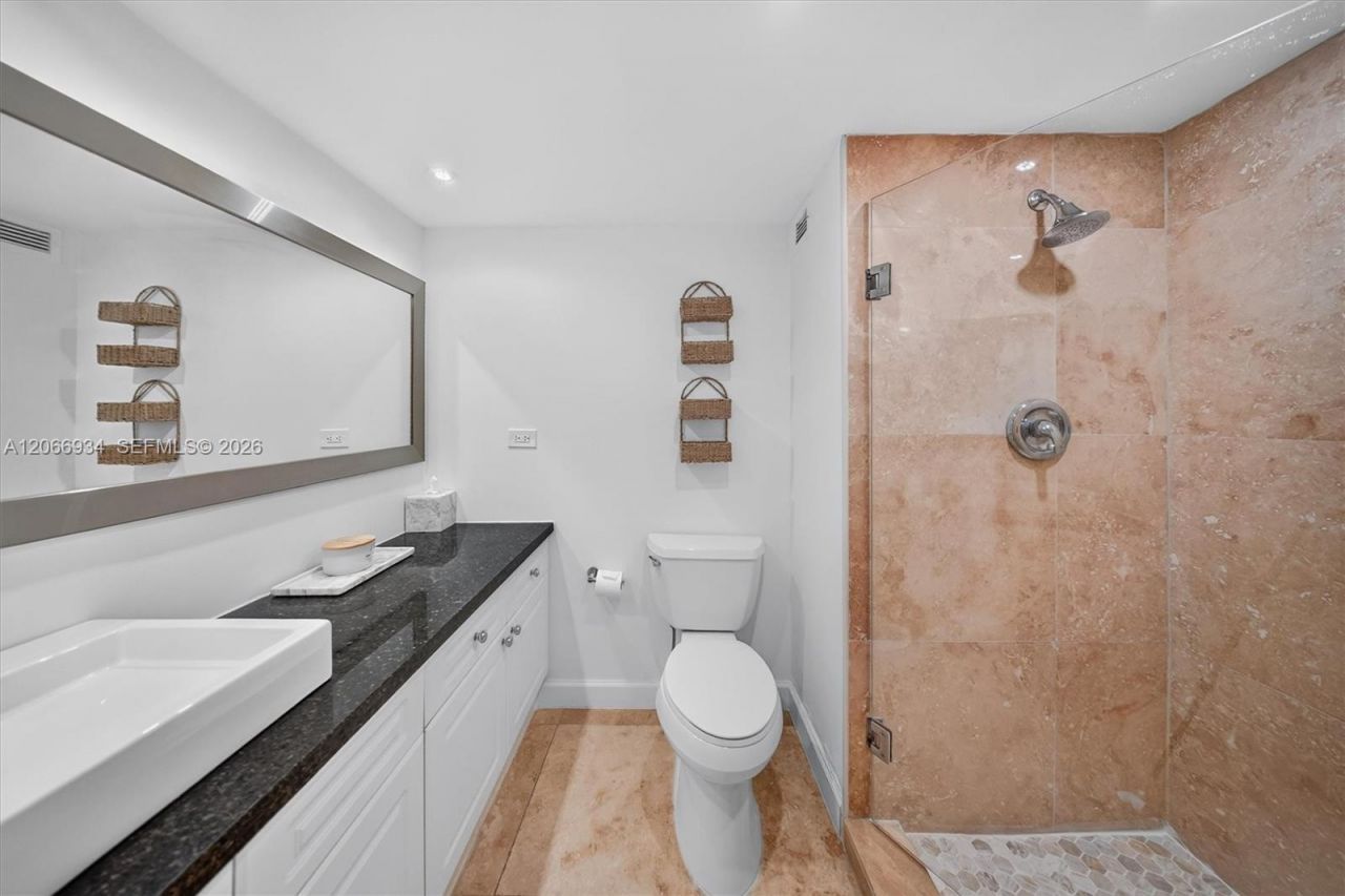 2301 Collins Ave, Unit 908, Miami Beach, FL 33139 Photo