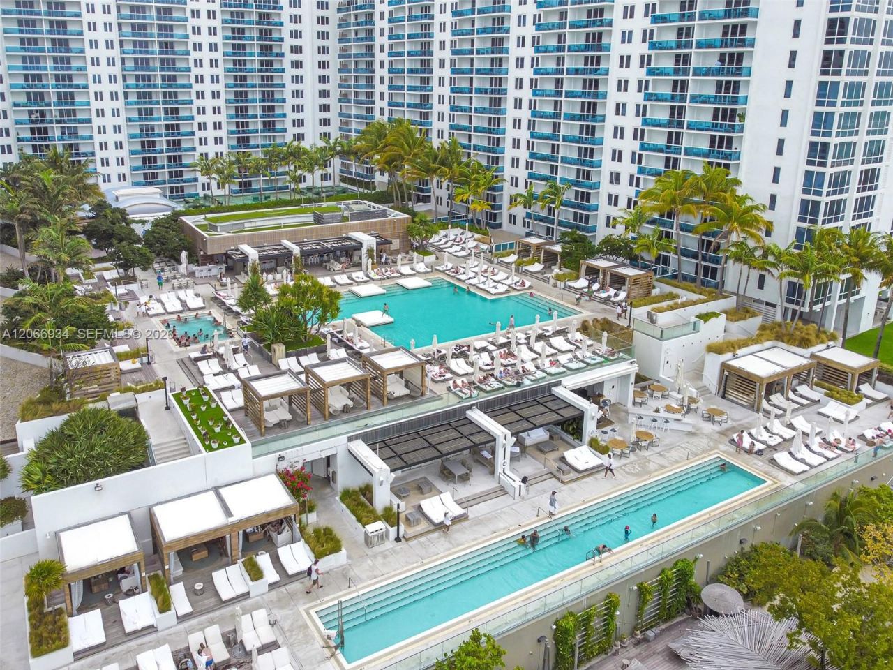 2301 Collins Ave, Unit 908, Miami Beach, FL 33139 Photo