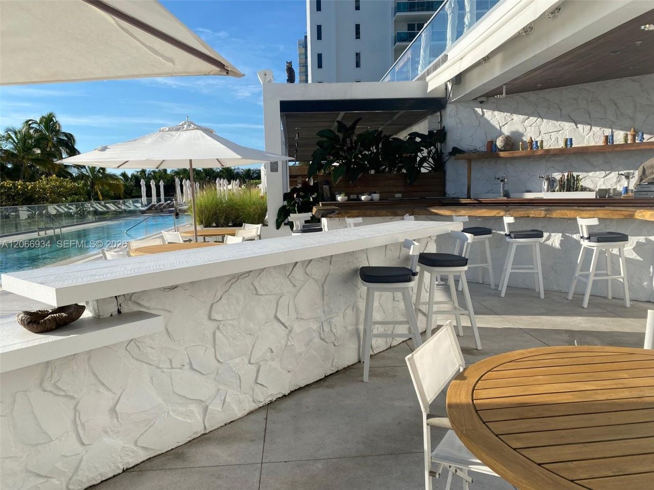 2301 Collins Ave, Unit 908, Miami Beach, FL 33139 Photo