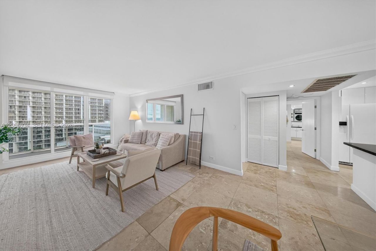 2301 Collins Ave, Unit 908, Miami Beach, FL 33139 Photo