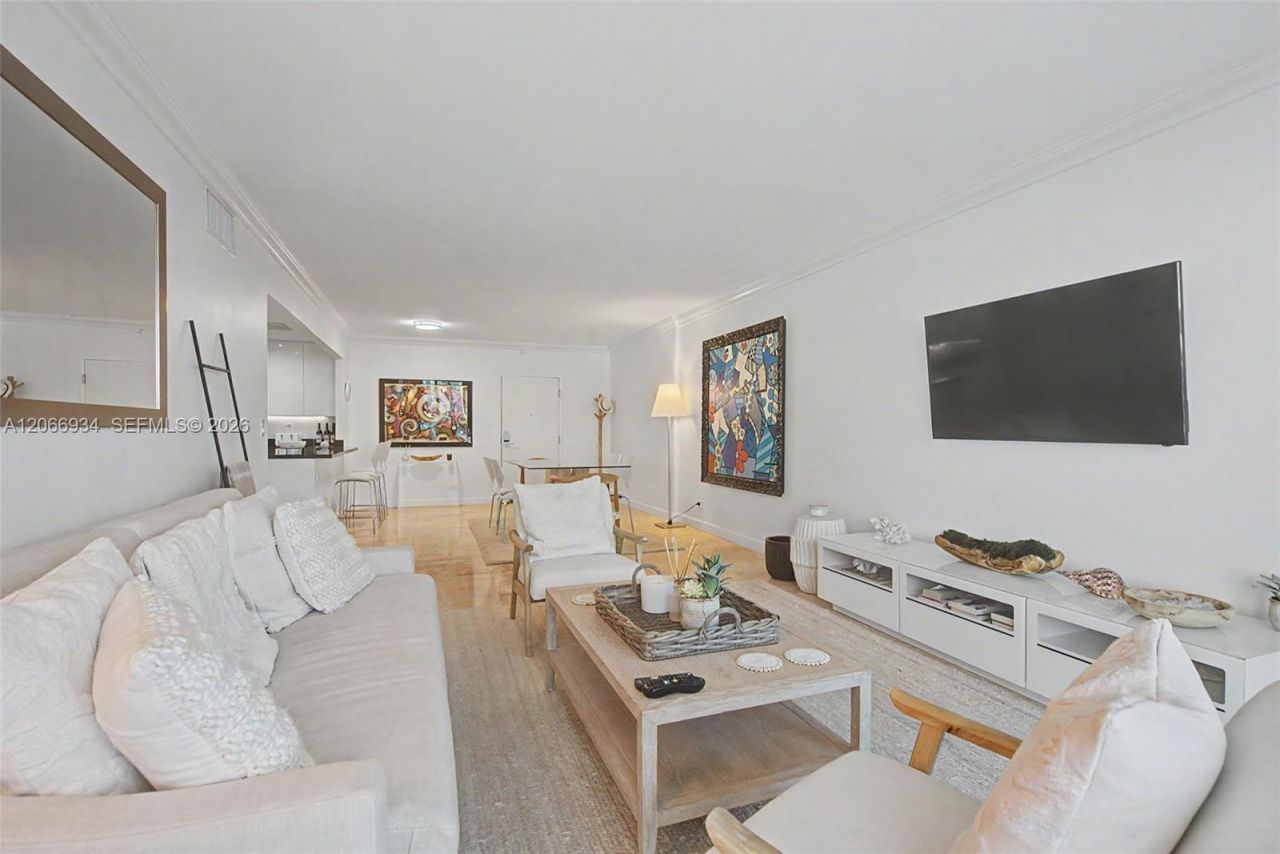 2301 Collins Ave, Unit 908, Miami Beach, FL 33139 Photo