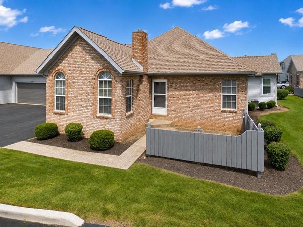 2224 Fox Run Circle, Findlay, OH 45840