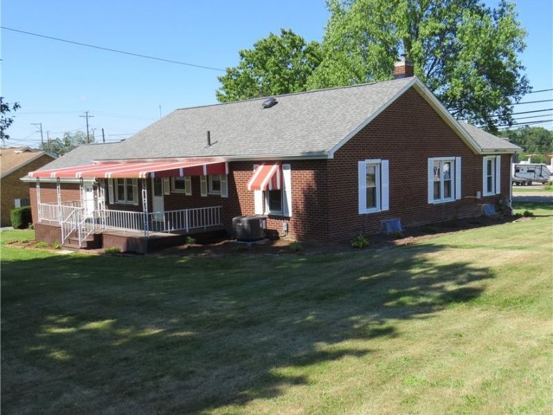 818 Canton Road NW, Carrollton, OH 44615 Photo 10