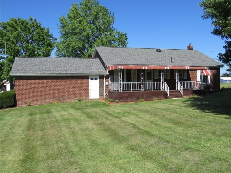 818 Canton Road NW, Carrollton, OH 44615 Photo 6
