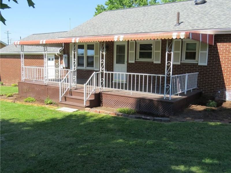 818 Canton Road NW, Carrollton, OH 44615 Photo 8