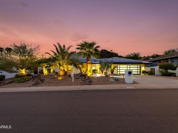 2102 E Orangewood Avenue, Phoenix, AZ 85020