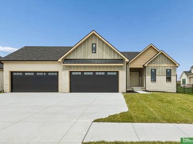 3308 S 206th Street, Elkhorn, NE 68022