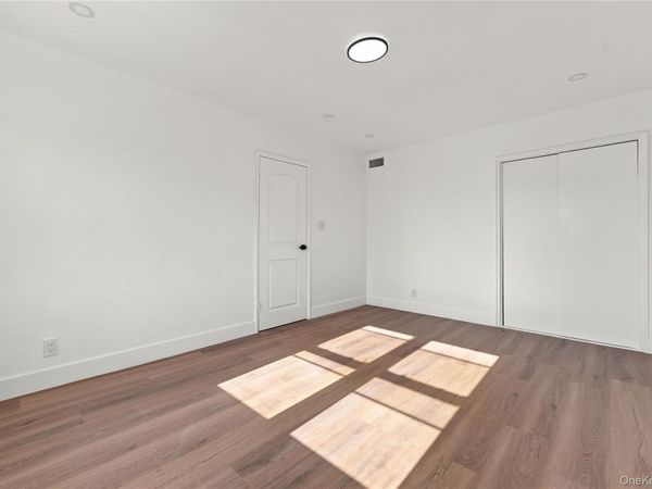 65-40 79th Street , Middle Village, NY 11379