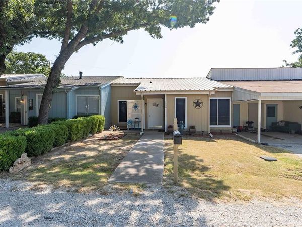 1229 Elm Court, Runaway Bay, TX 76426