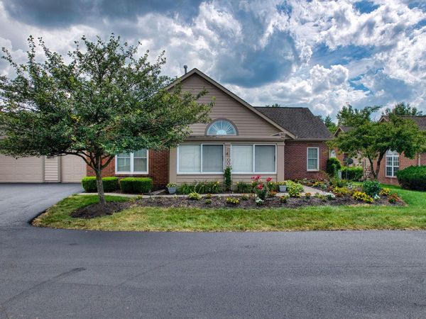 487 Saddlery Drive W, Unit 18, Columbus, OH 43230
