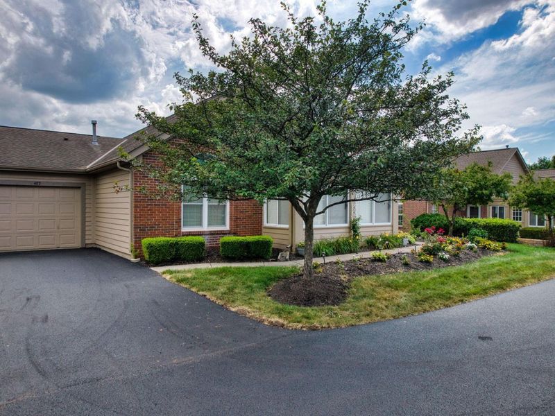 487 Saddlery Drive W, Unit 18, Columbus, OH 43230 Photo 3